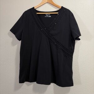 Classic Elements Black Embellished V-Neck Shirt - Size 16-18W